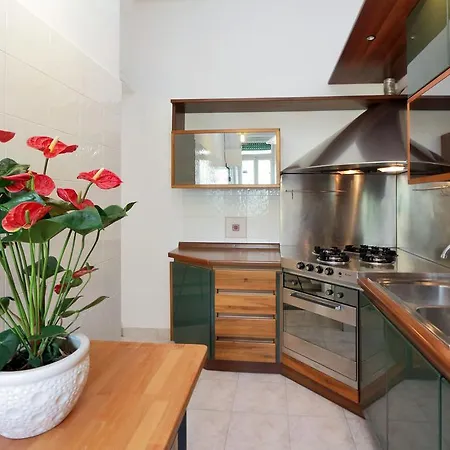 Apartmán Vespri Siciliani Halldis Apartment Řím
